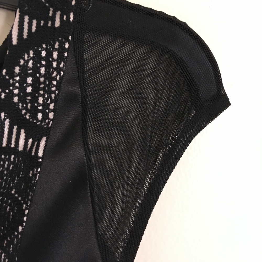 Brand new sexy black and nude dress - Picture 5 of 6